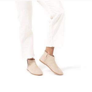 Tkees Sienna Brown Tan Suede Leather Boots Ankle Booties Size 8 Slip On